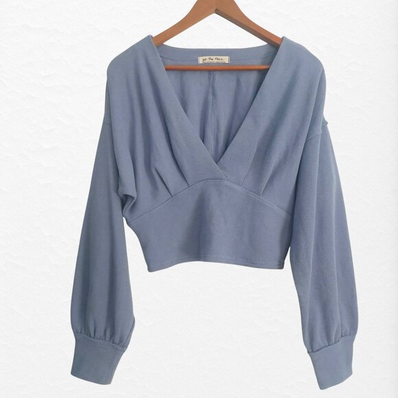 WE THE FREE Thermal Top Blue M Deep V Neck Waffle Knit Relaxed Fit Boho Chic EUC - Picture 9 of 10